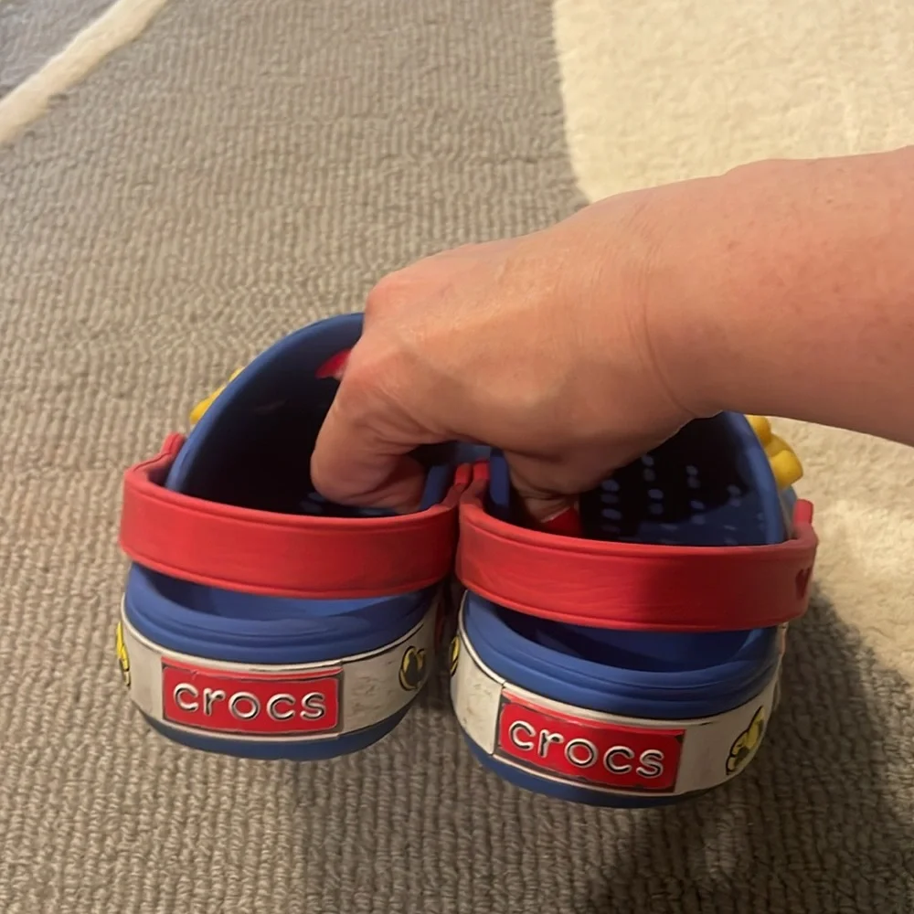 Mickey Mouse Light Up Crocs Sz J2 - Picture 3 of 4